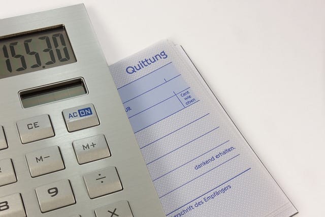 Relevés et factures — identifier les frais bancaires cachés
